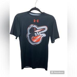 Baltimore Orioles Under Armour compression black short sleeve tee. Large